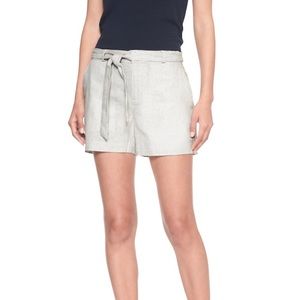 Banana Republic Tie Waisted Shorts!